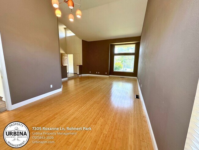Building Photo - Beautifully Updated 4-Bedroom Home in Prim...