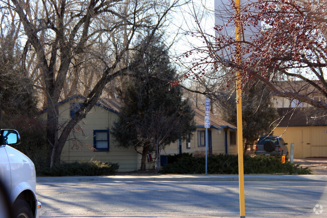 Building Photo - 207 N Santa Fe Ave