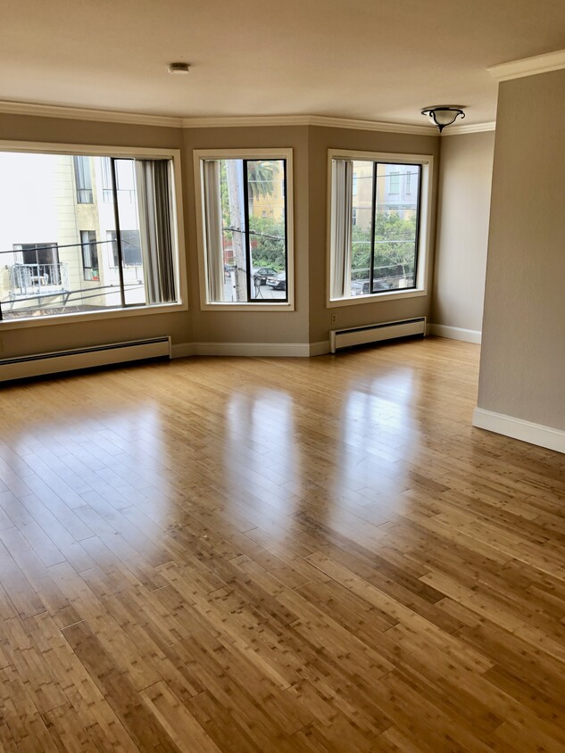 203 Hardwood Floors - 400 Anza St