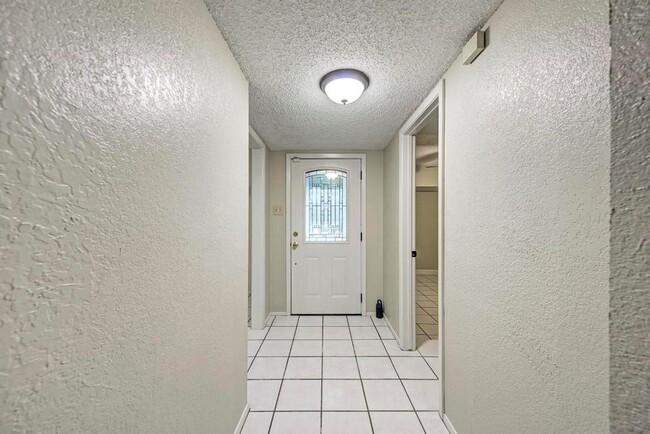 Building Photo - 12002 Bobcat Trail