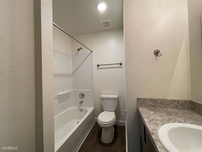 Building Photo - 3 br, 2 bath House - 21154 Gosling Road Un...