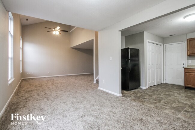 Building Photo - 3265 Blue Ash Ln