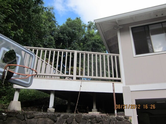 Building Photo - 45-111-111 Kumakua Pl