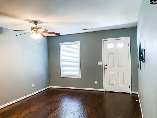 Building Photo - 617 Dawson Park Way