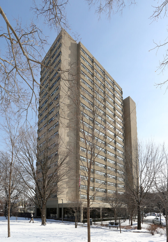 Primary Photo - Mills Park Tower