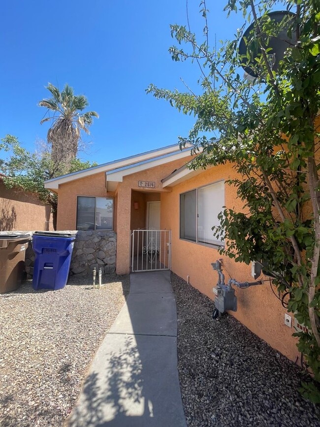 Foto del edificio - Charming 3-bedroom, 2-bathroom Home locate...
