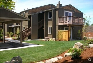 Building Photo - 2850 Newton Pl