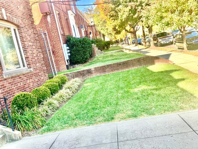 Foto del edificio - 4008 8th St NE