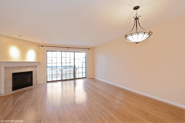 Building Photo - 1560 N St Marks Pl