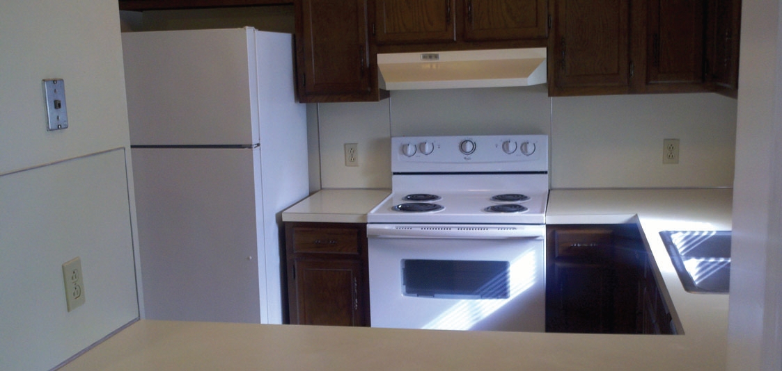 Kitchen - Summers Park Apartments