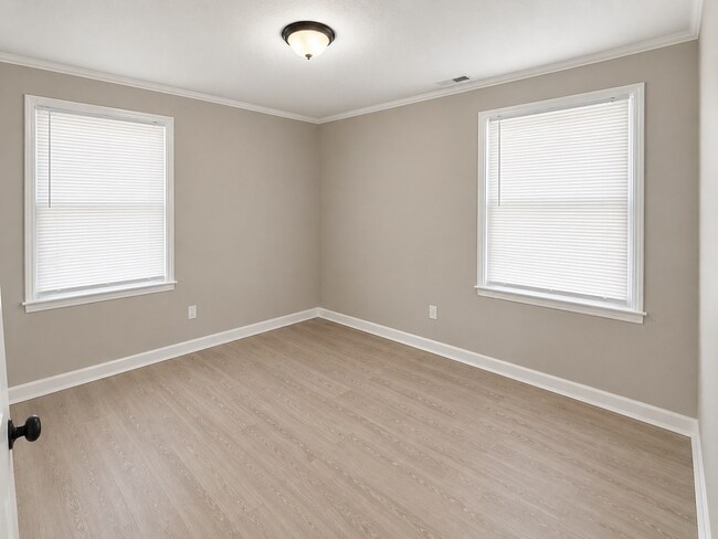 Foto del edificio - 1235 Elmer St