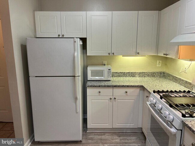 Building Photo - 11379 Aristotle Dr