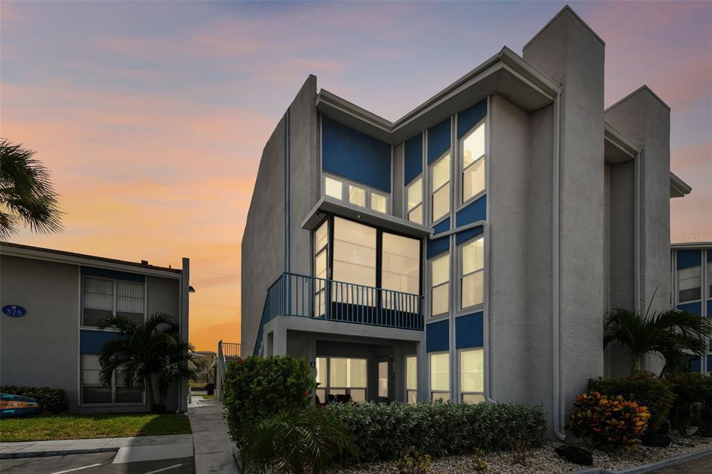 Foto principal - 315 Medallion Blvd