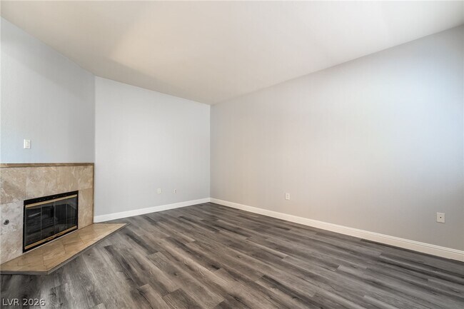 Building Photo - 5250 S Rainbow Blvd