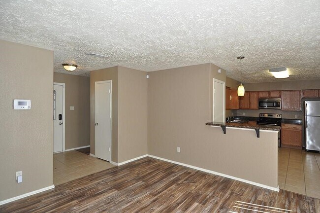 Foto del edificio - 5418 Heronwood Dr