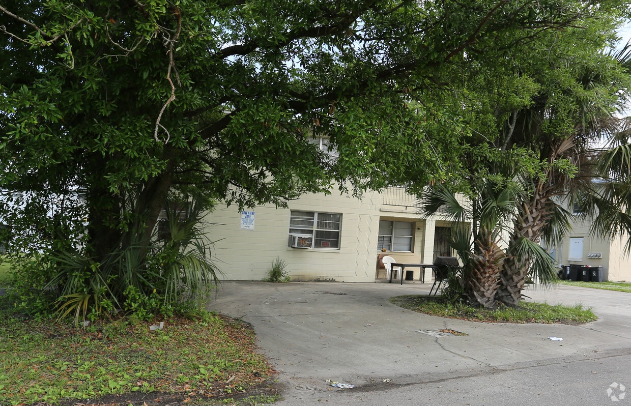 1717 Logan St, Jacksonville, FL 32209 Apartments in Jacksonville, FL