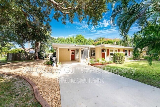 Foto del edificio - 230 Zephyr Rd