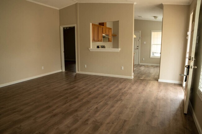 Foto del edificio - 13753 Biggs St