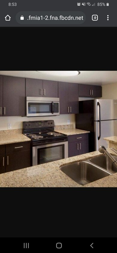 Primary Photo - 340 Commodore Dr