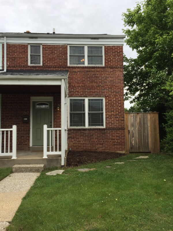 Primary Photo - 262 Ridge Ave