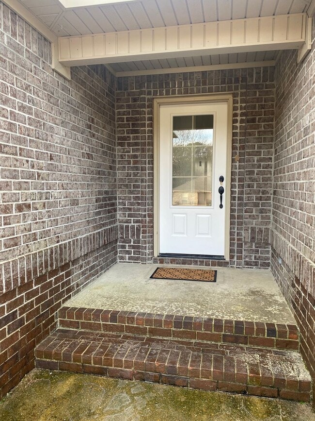 Building Photo - 4737 Wildwood Ln