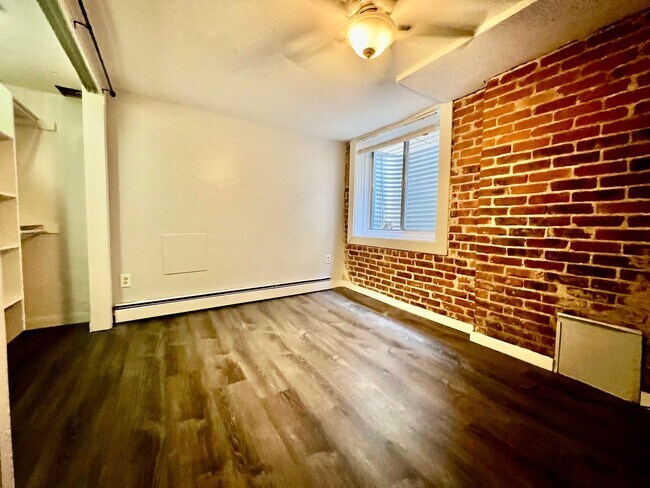 Foto del edificio - Charming two-bedroom unit in Capitol Hill