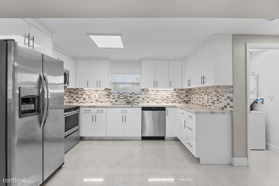 Foto principal - 3 br, 2 bath House - 5329 Marcia Pl