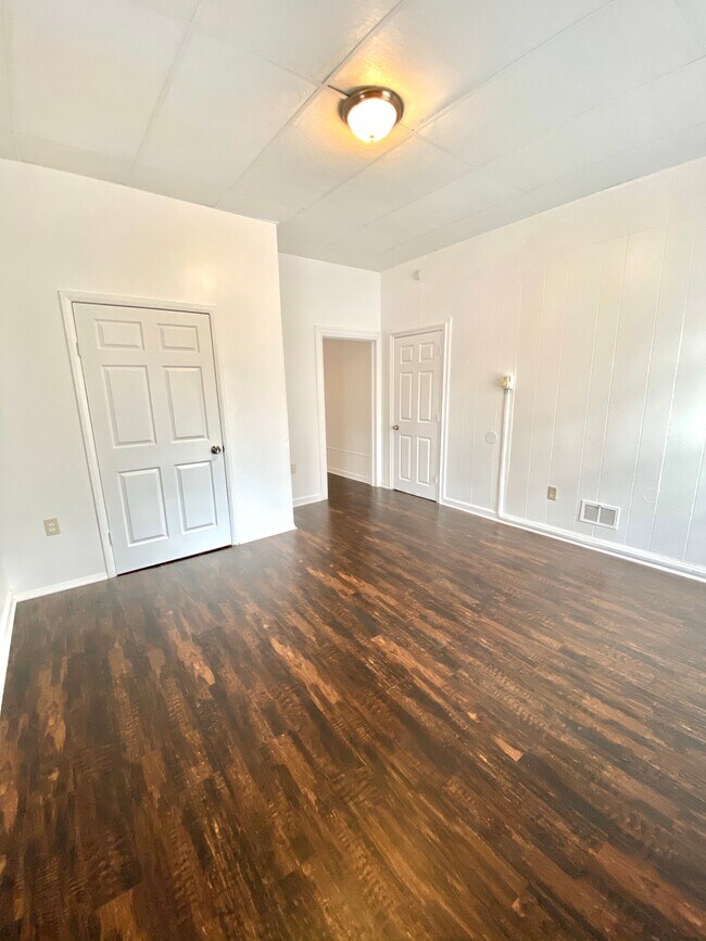 Foto del edificio - 1024 Lehman St