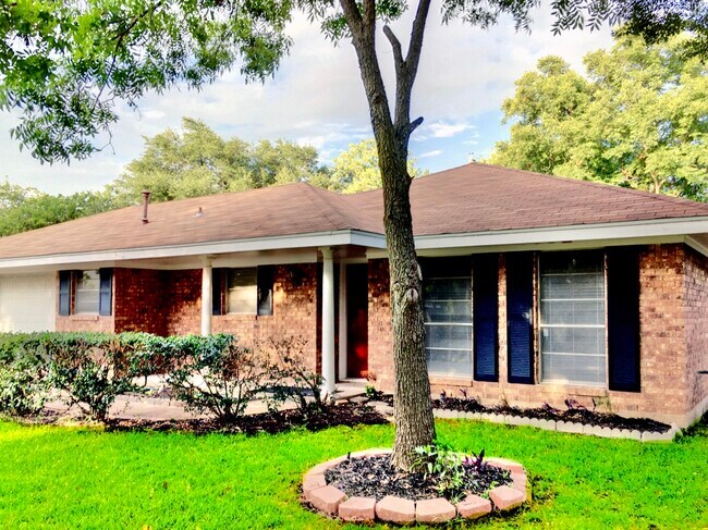 Building Photo - 3711 Cole Porter Dr