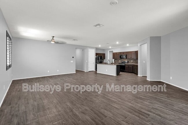 Building Photo - 17345 W Spur Dr