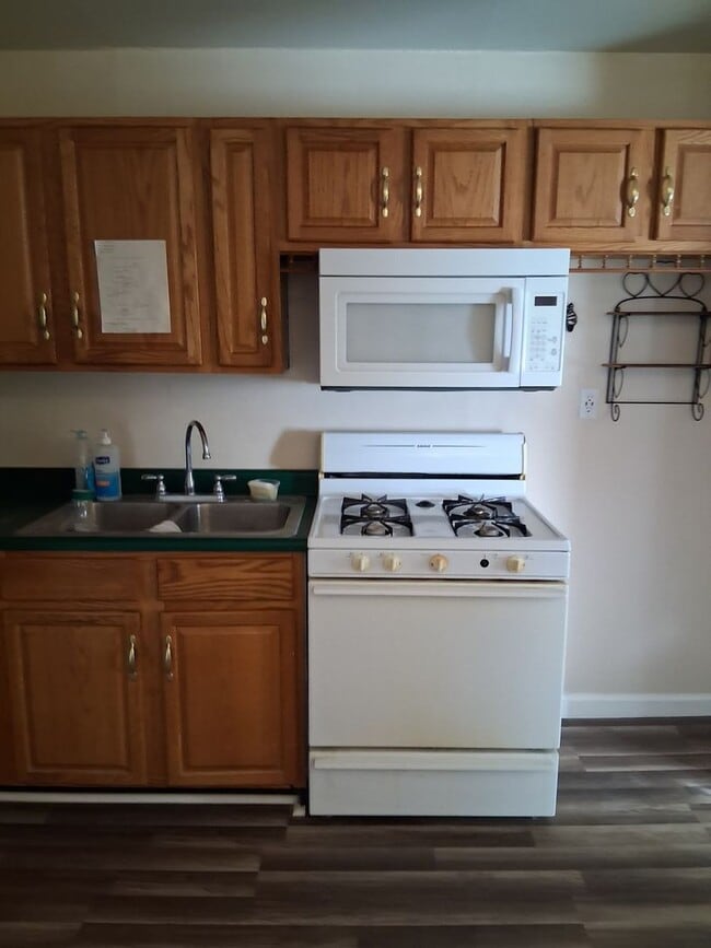 Building Photo - 5264 Whaley Dr