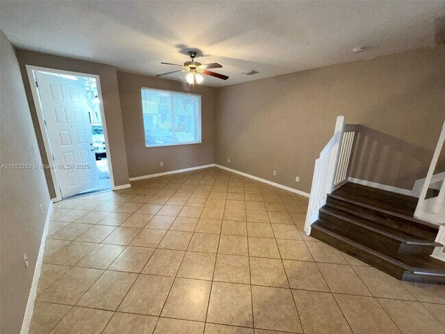 Building Photo - 3622 Oleander Terrace