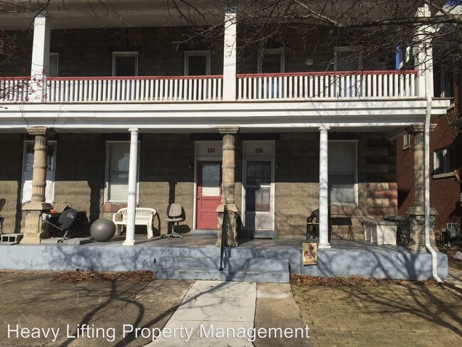 Building Photo - 235 Hummel Ave