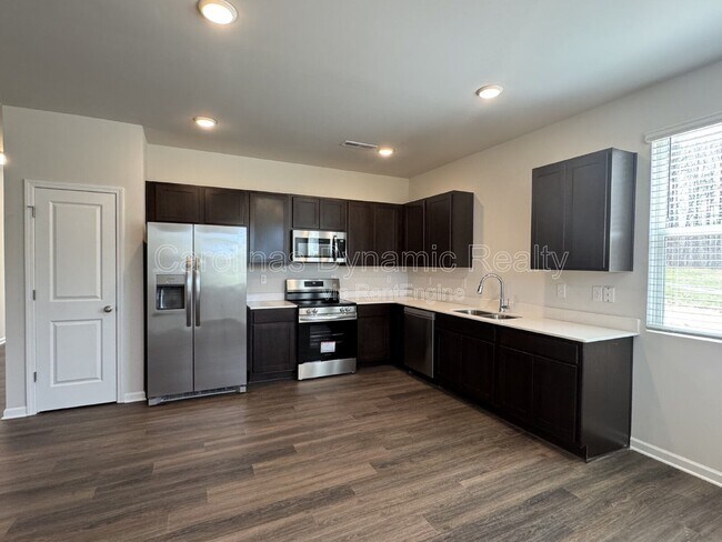 Building Photo - 106 Titanium Dr