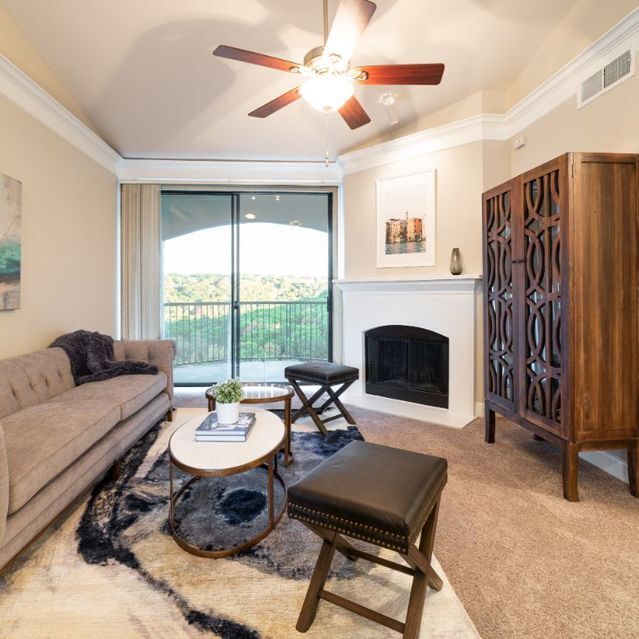 Building Photo - 4213 Spicewood Springs Rd