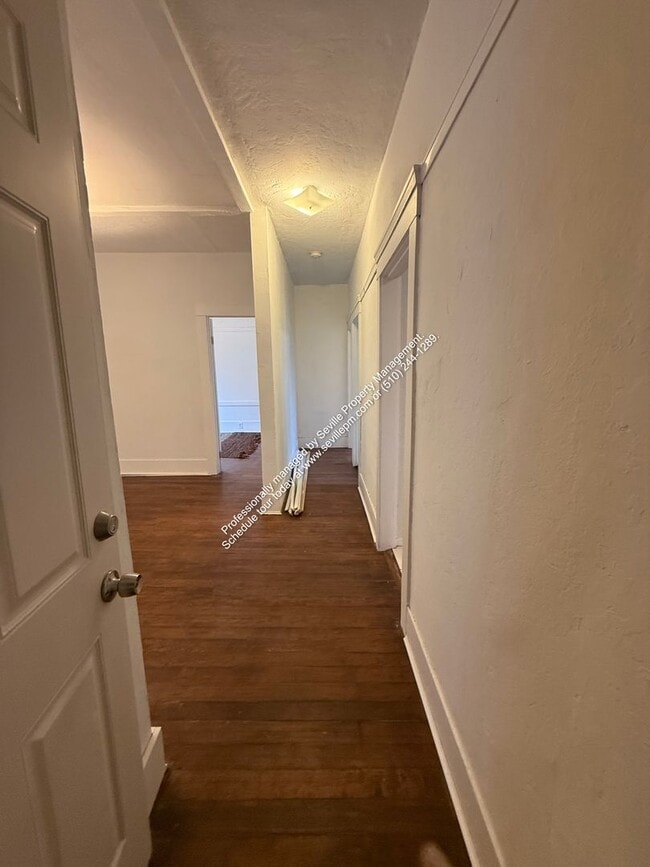 Photo - 18th and Filbert St Apartment