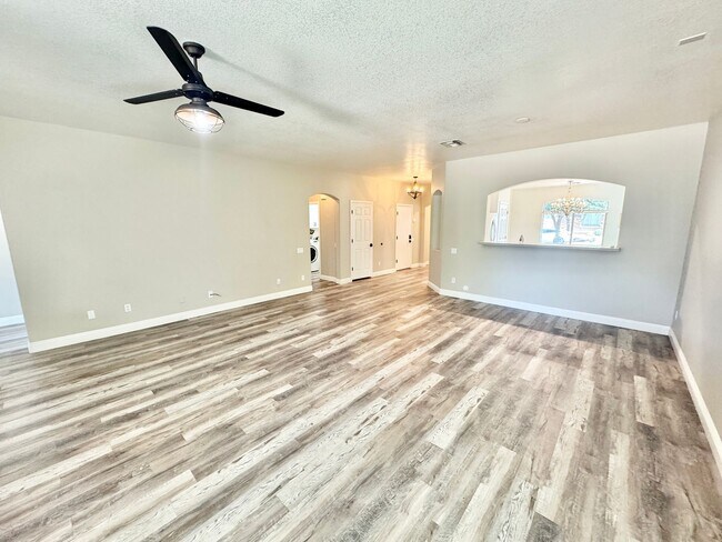 Foto del edificio - Pristine Single Level 3 Bedroom Home In The Sought After Gated Lagos Vistoso Community in Chandler!