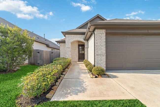 Building Photo - 20231 Moonlight Falls Ct