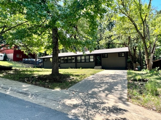 Building Photo - 1649 E Hammond St