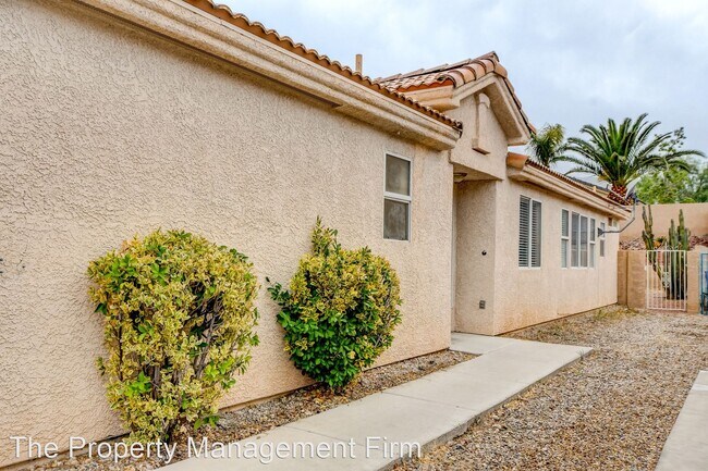 Foto del edificio - 3 br, 2 bath House - 3933 Marble Mountain St