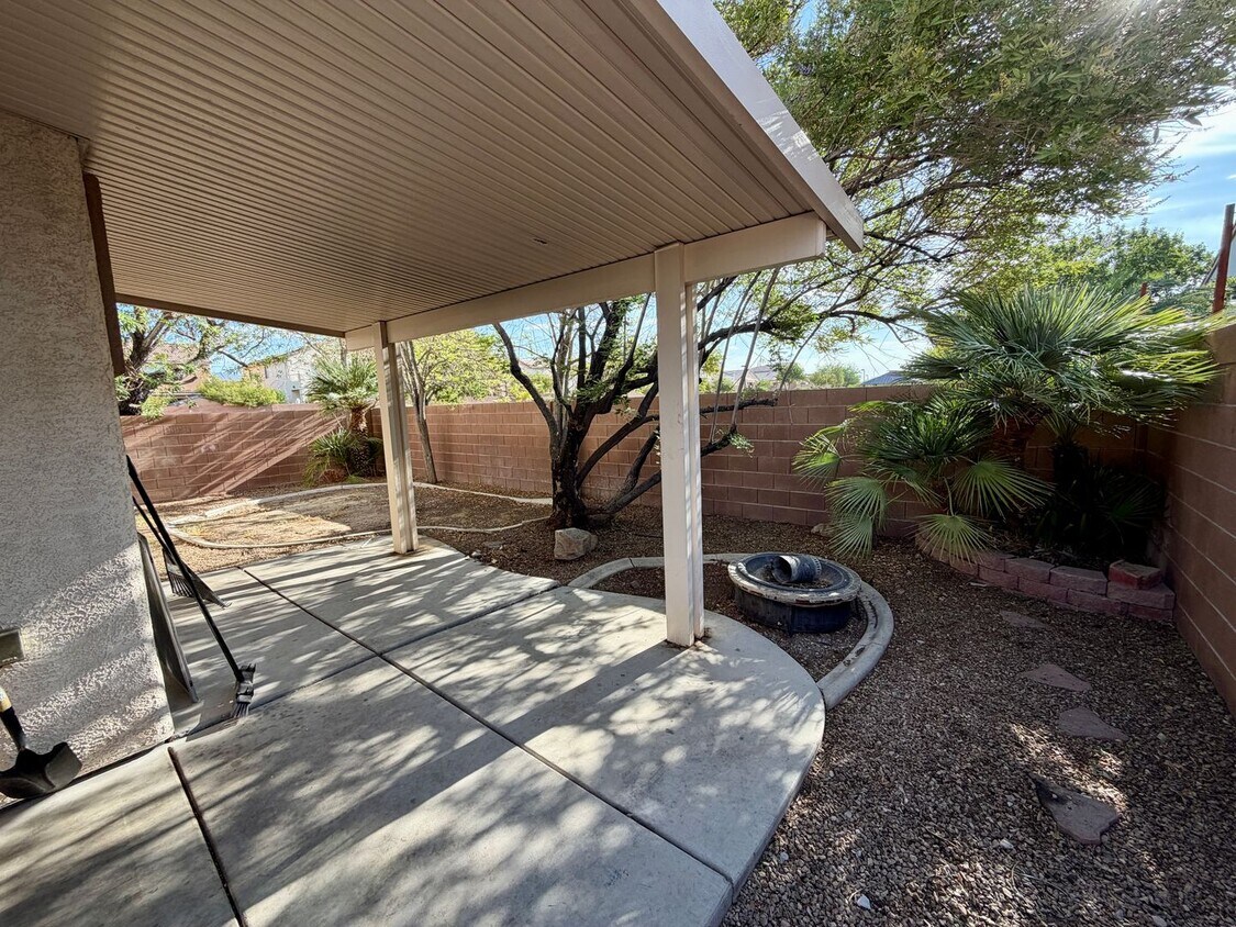 Foto del edificio - 6446 N Sierra Sands St