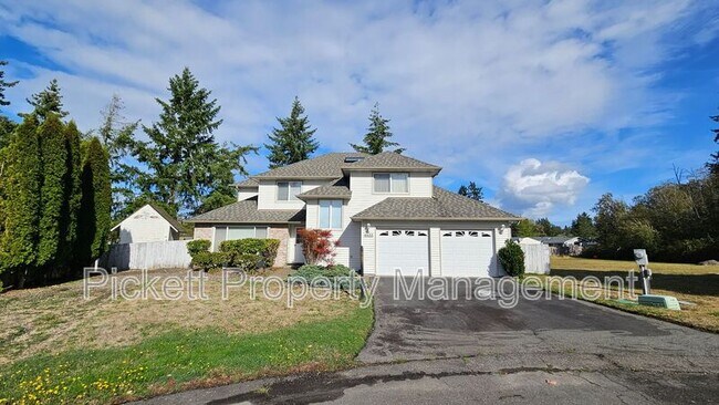 Foto del edificio - 6453 Grand Pine Loop NE