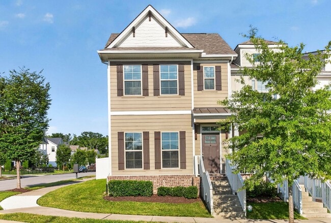 Photo - 1525 White Tip Ln- House