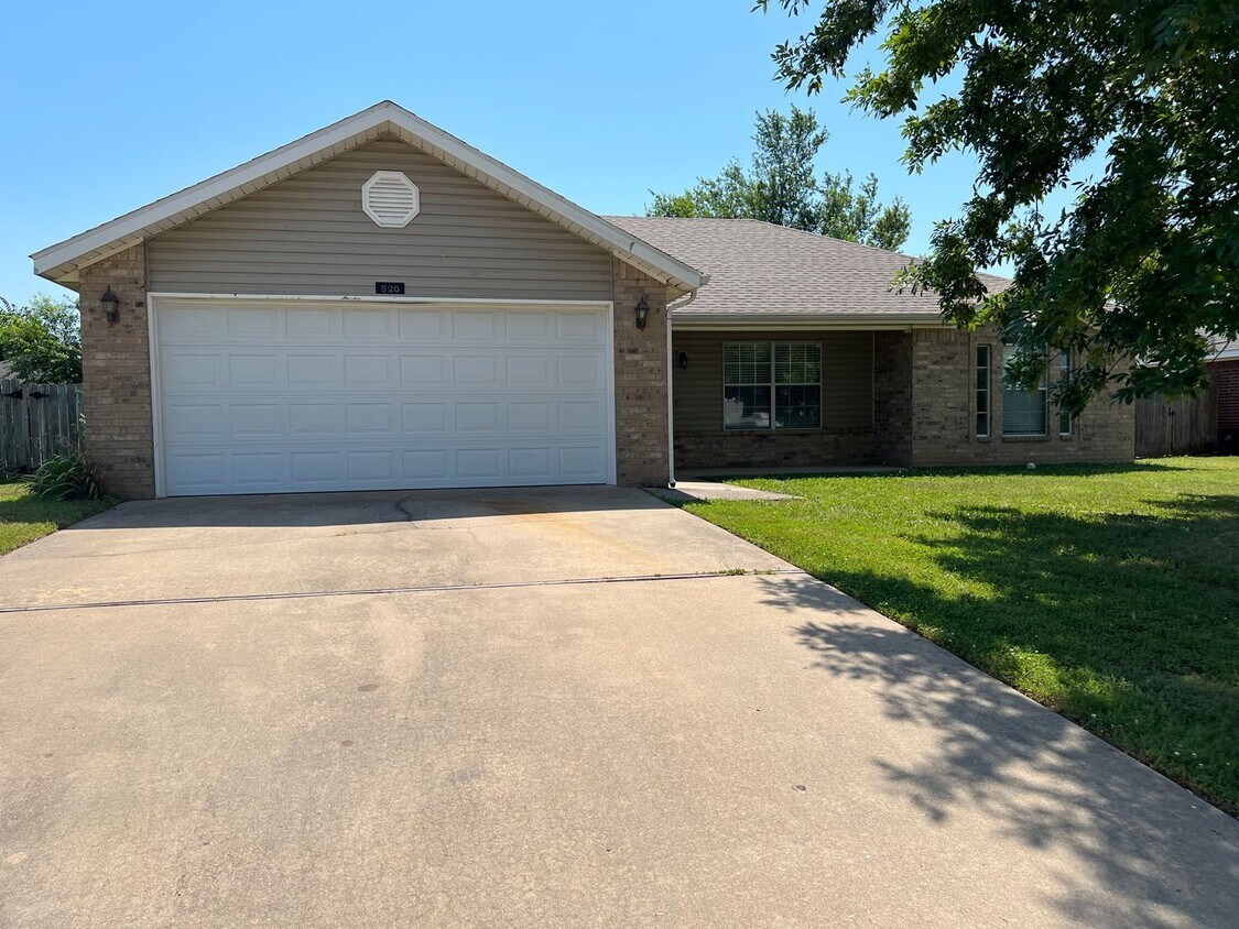 Primary Photo - ***520 Walker Street***