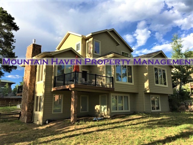 Building Photo - 1300 Prouty Dr