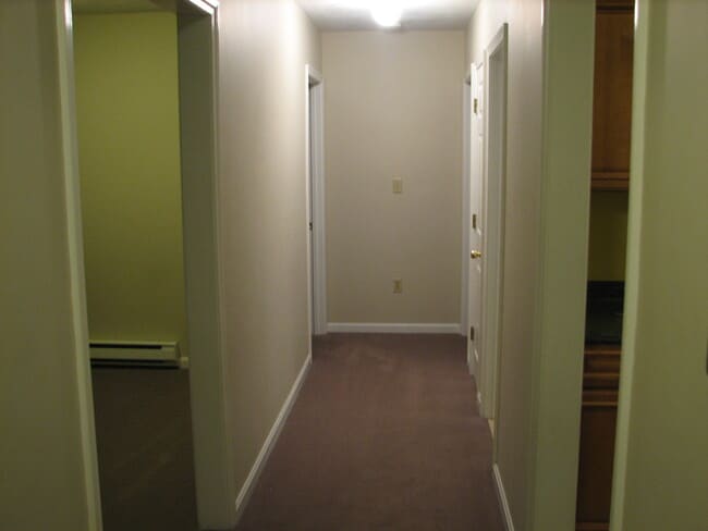 Building Photo - 200 Manville Hill Rd