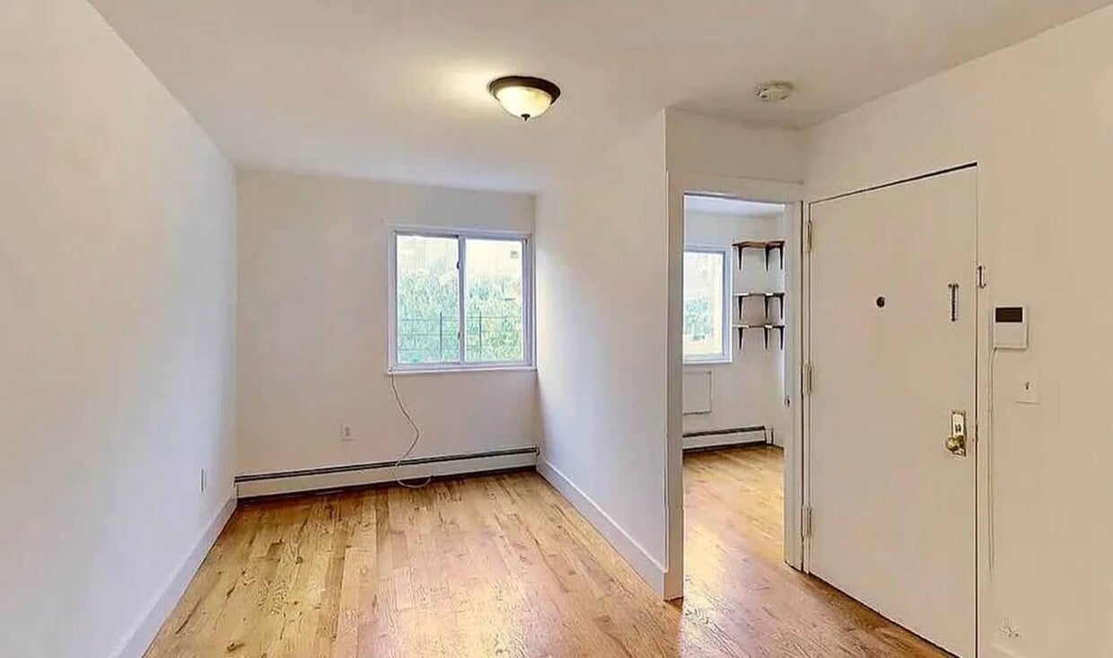 Primary Photo - 83A Himrod St