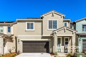 Building Photo - 2640 Miller Run Ln