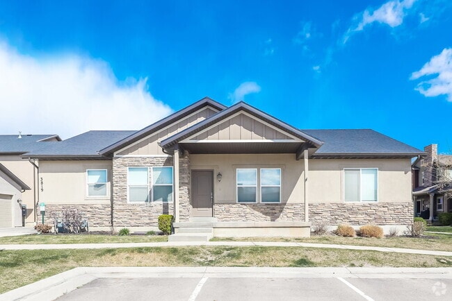 Building Photo - 3819 E Cunninghill Dr