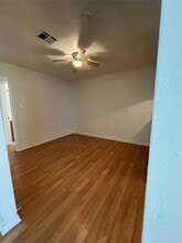 Building Photo - 1222 Kappa St